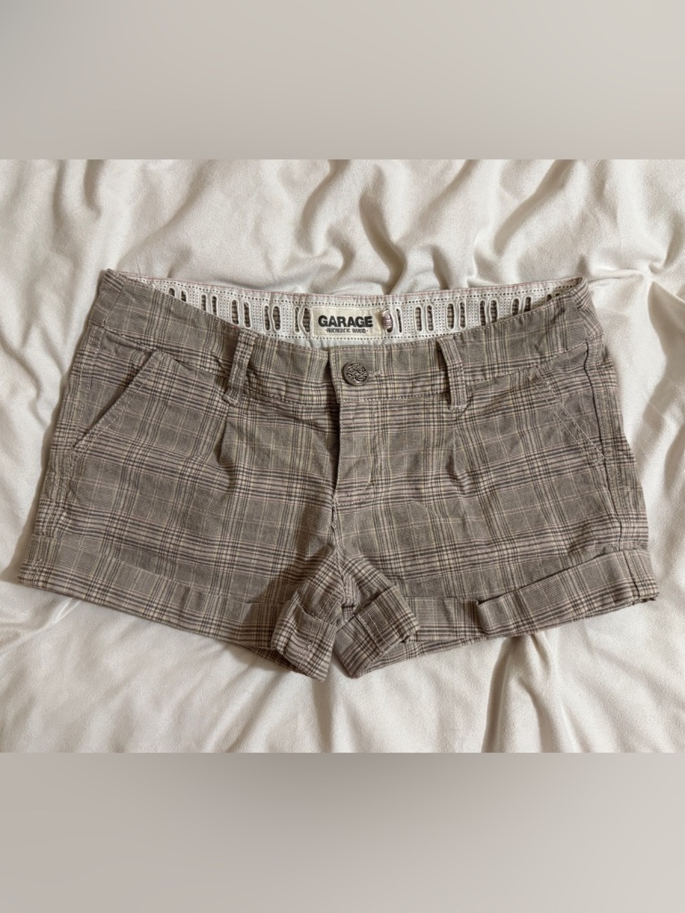 Cotton Garage Women's Plaid shorts